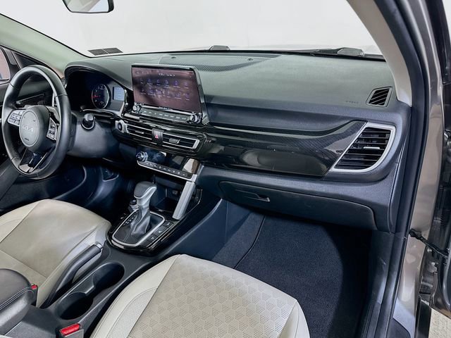 Used 2023 Kia Seltos EX image 11