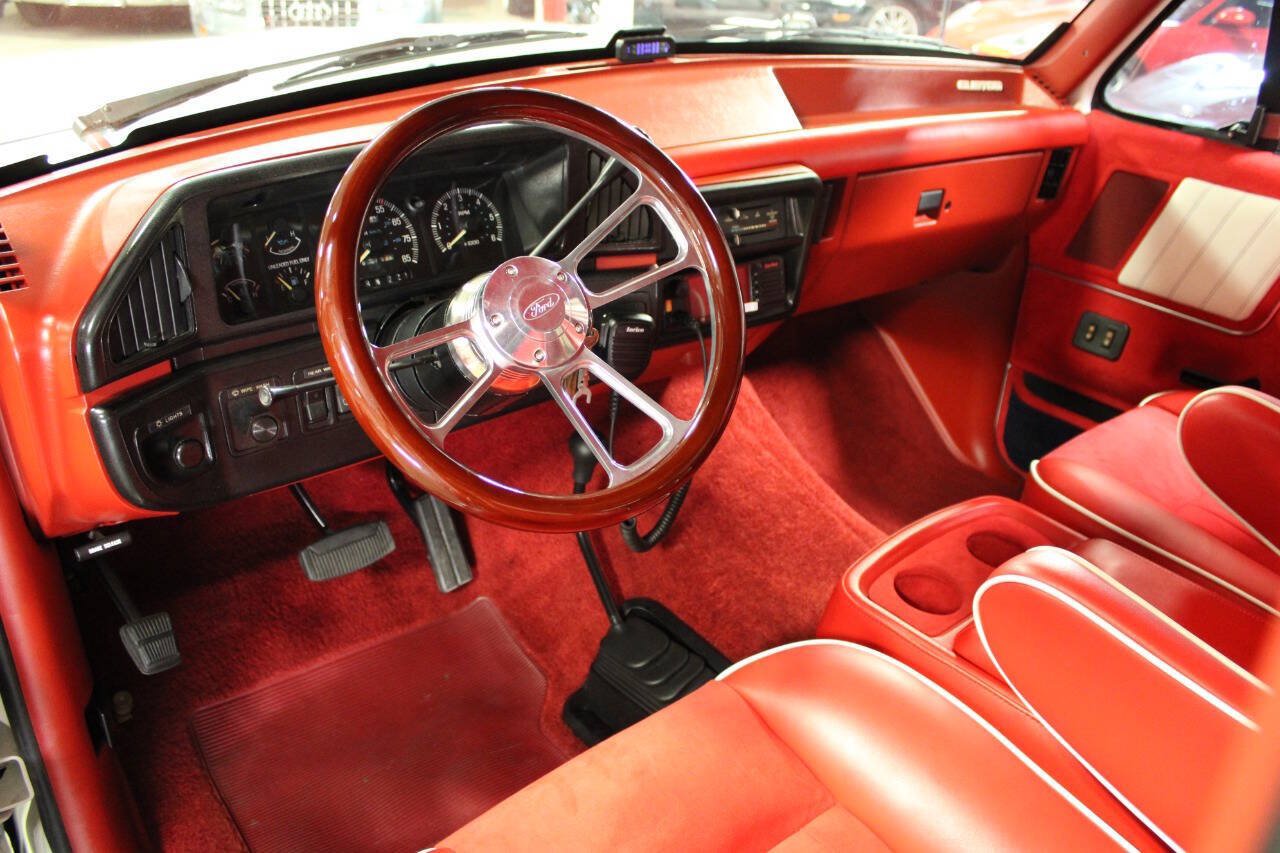 Used 1988 Ford Bronco AWD/4WD image 35
