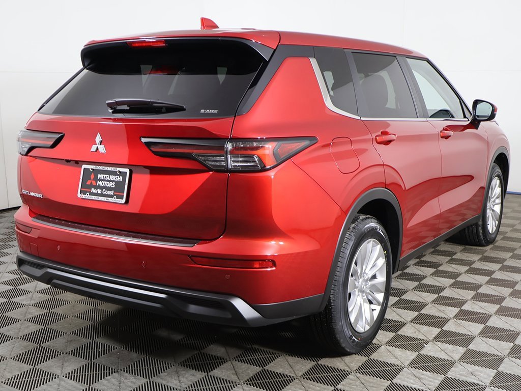 New 2026 Mitsubishi Outlander ES image 11