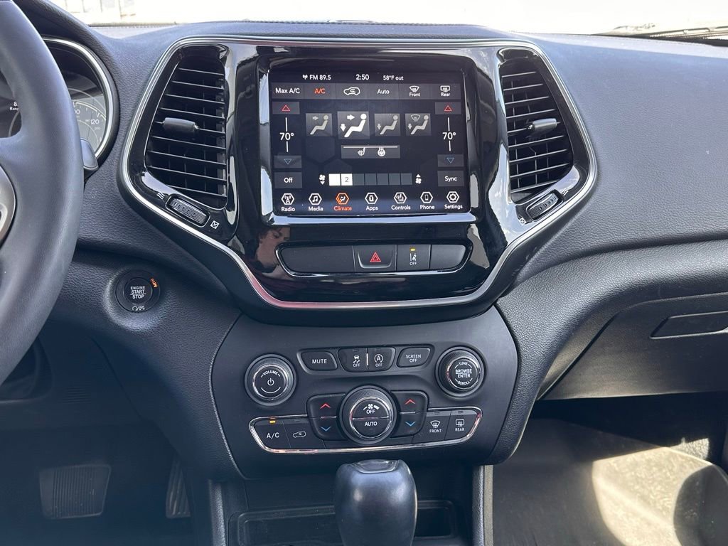 Used 2022 Jeep Cherokee Limited w/ Mopar Interior Package AWD/4WD image 32