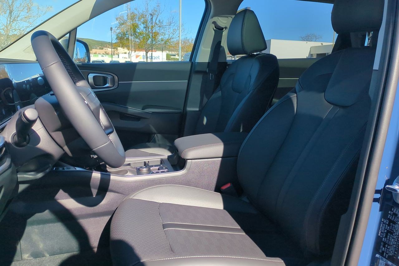 New 2026 Kia Sorento S w/ S Panoramic Sunroof Package FWD image 19