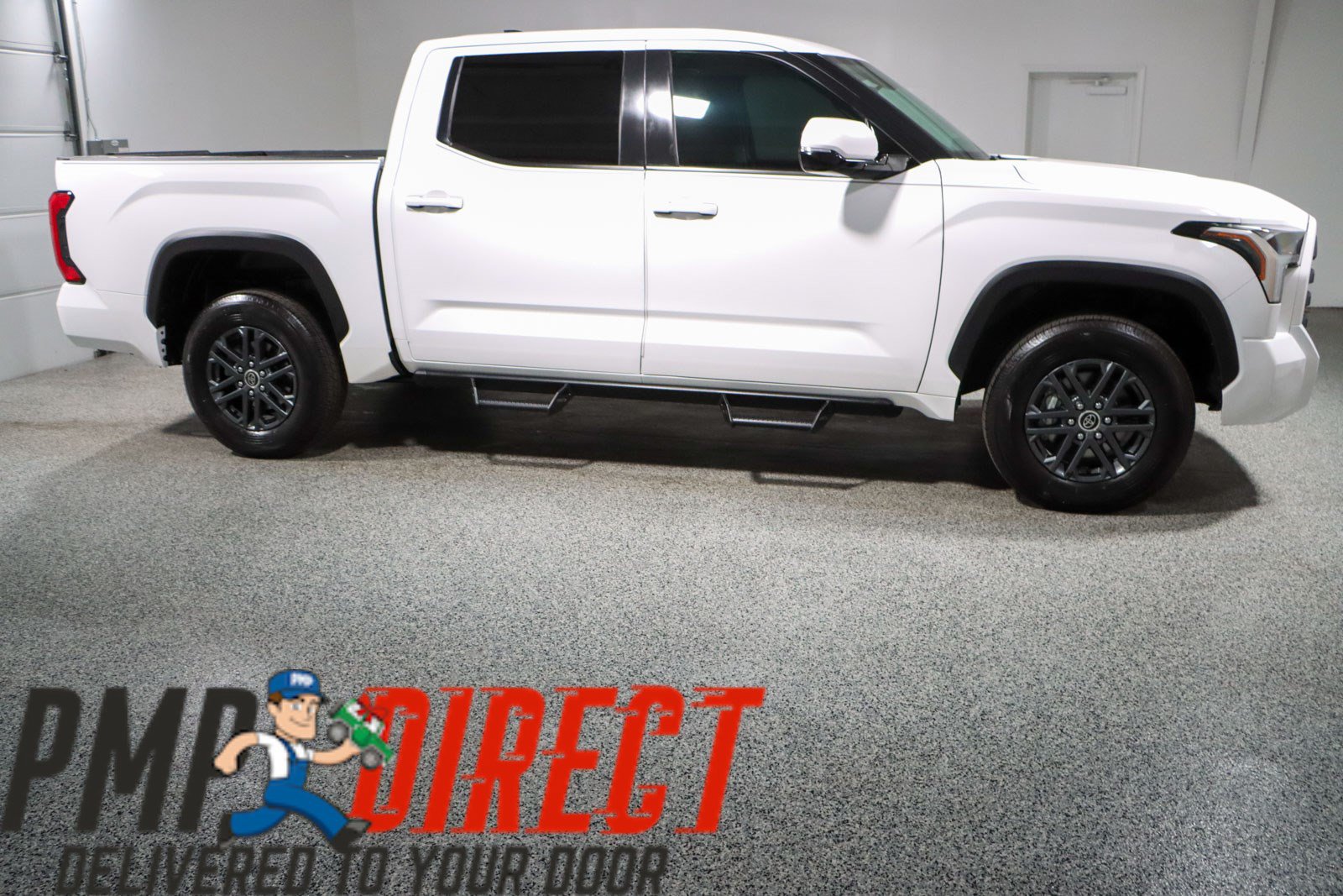 Used 2024 Toyota Tundra SR5 w/ SR5 Convenience Package AWD/4WD image 6