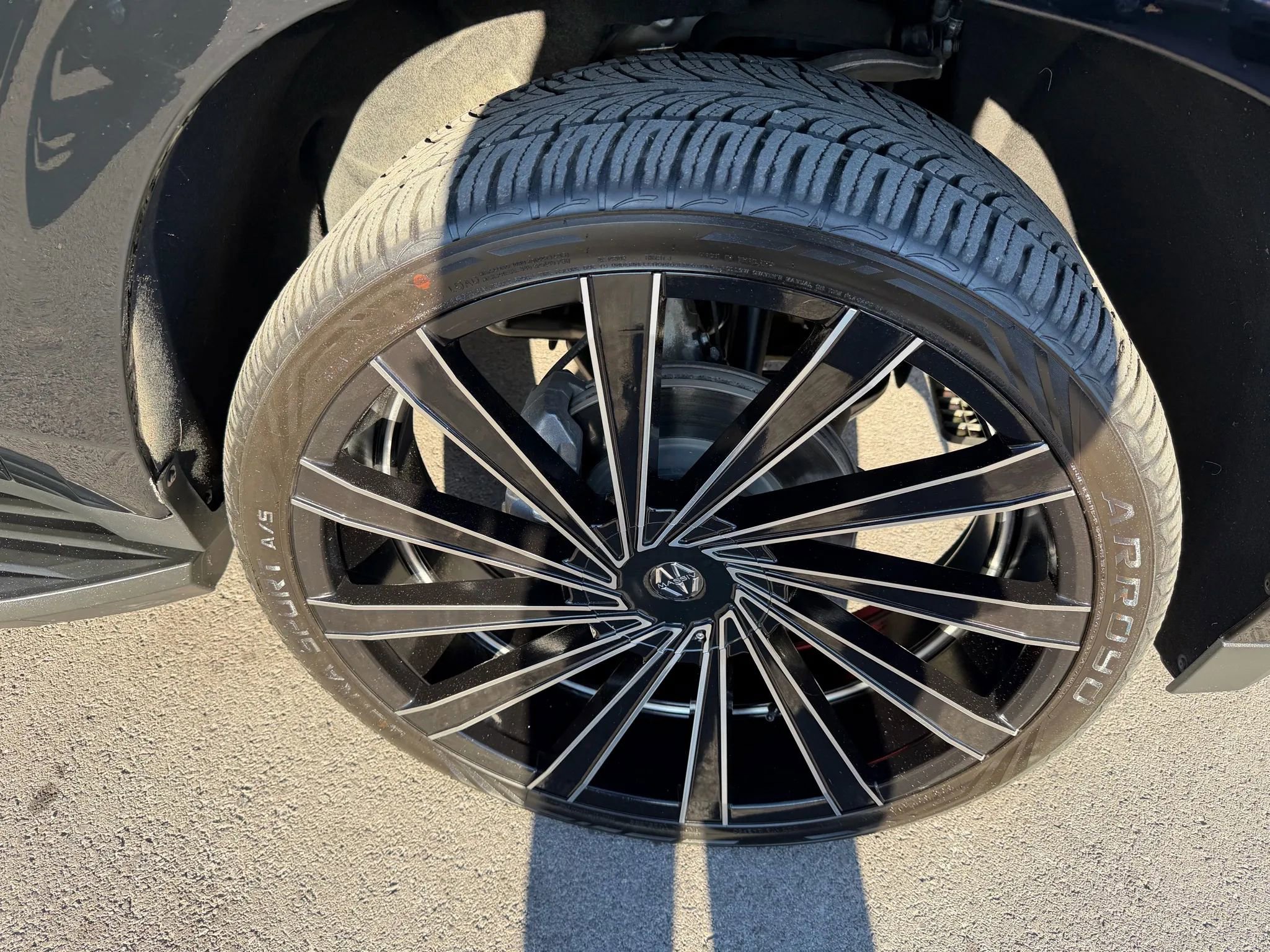 Used 2021 GMC Yukon XL SLT image 18