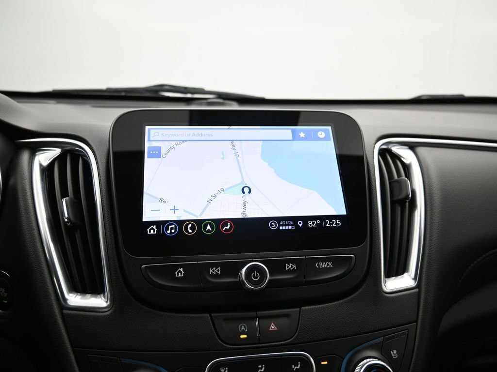Used 2024 Chevrolet Malibu LT FWD image 16