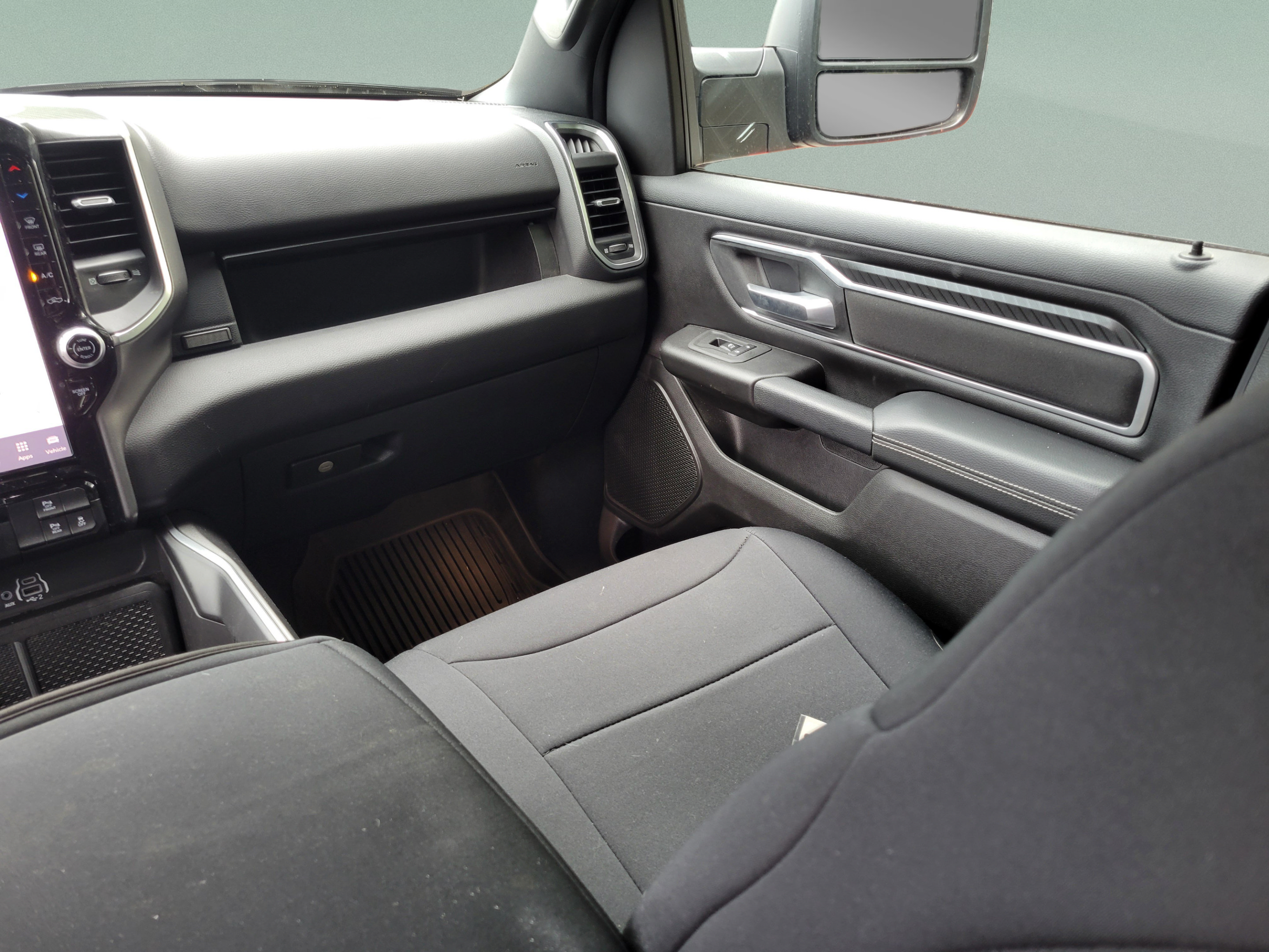 Used 2025 RAM 1500 Big Horn AWD/4WD image 10