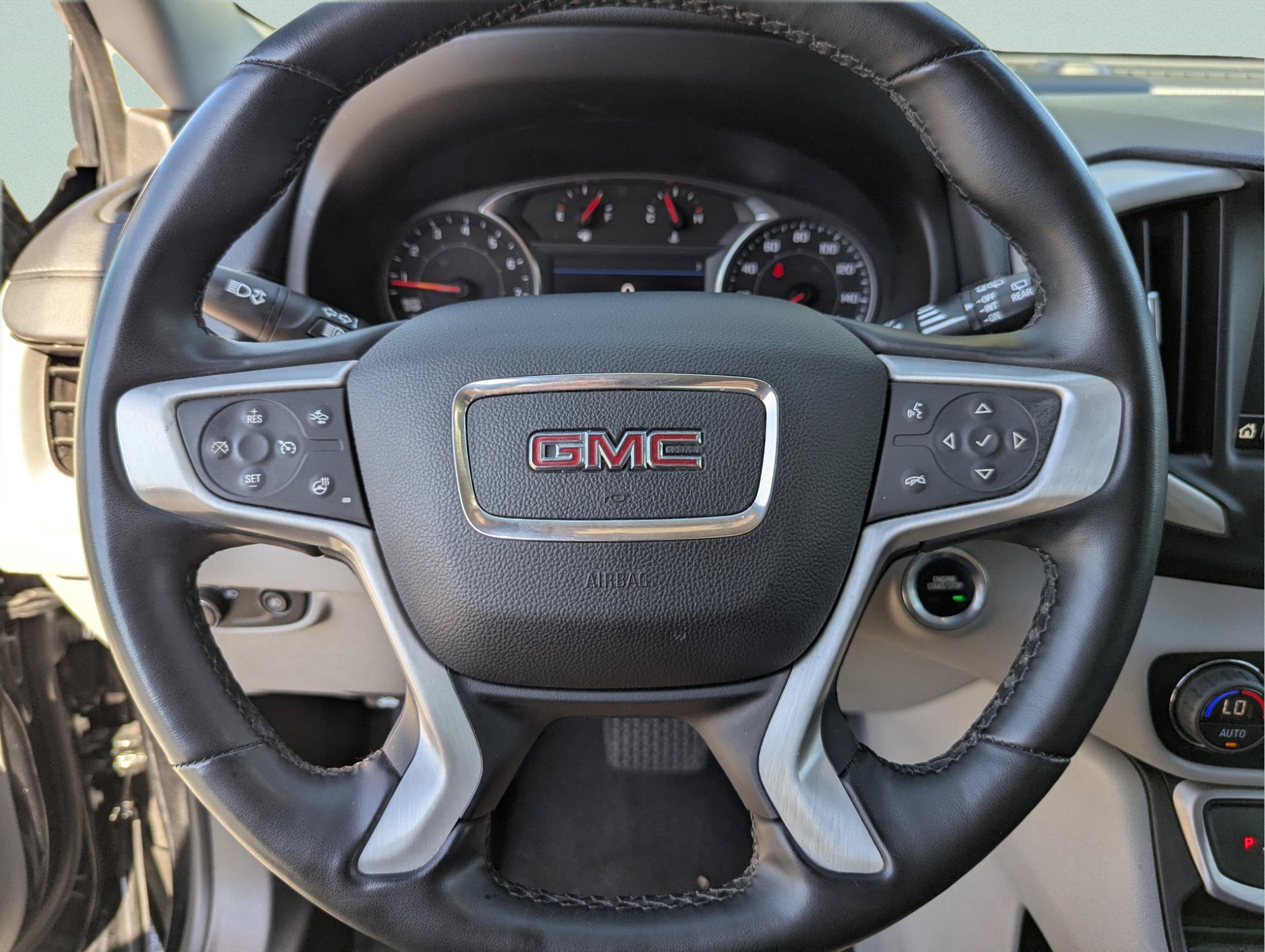 Used 2024 GMC Terrain SLT FWD image 20