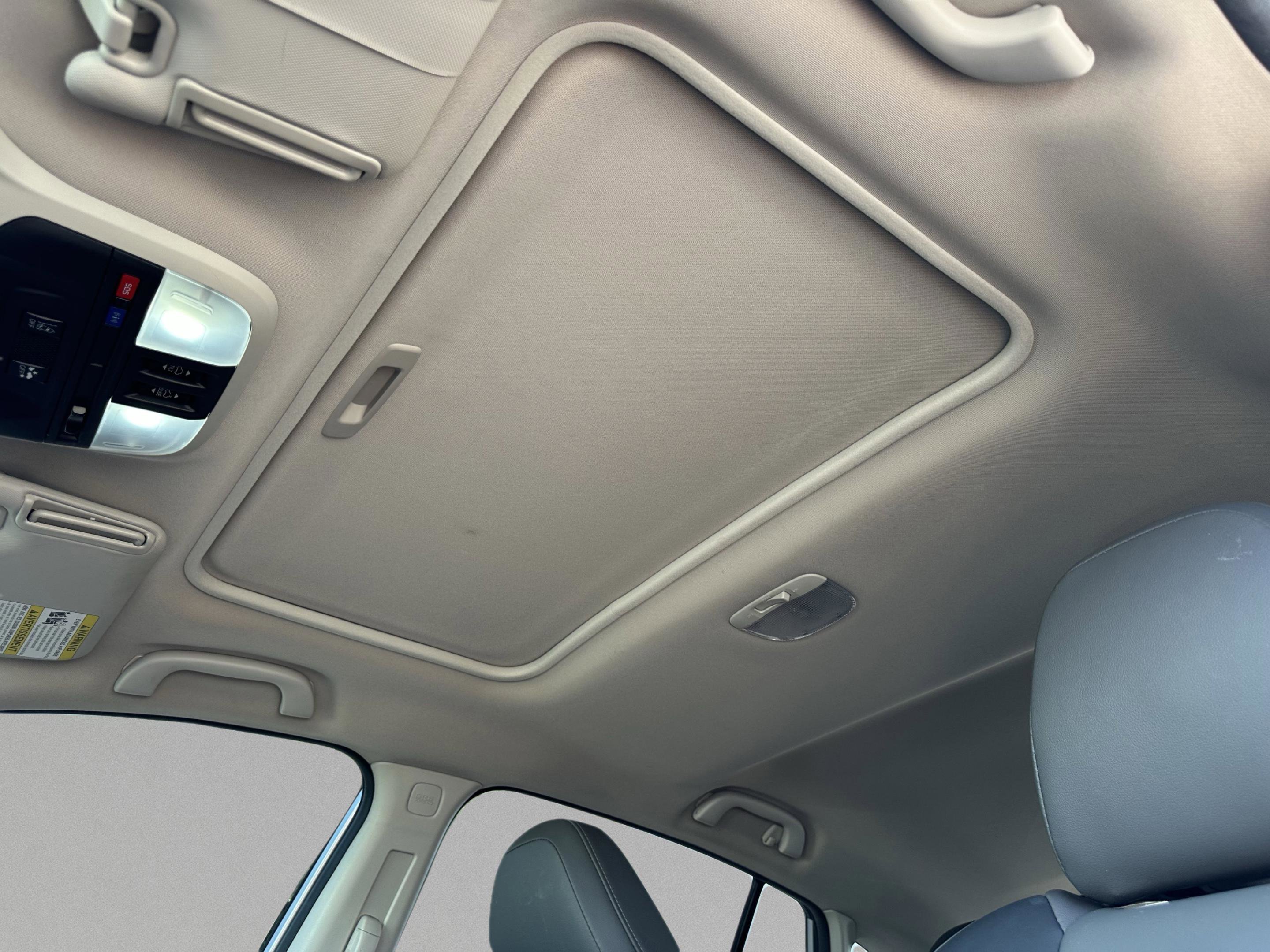 Used 2021 Subaru Crosstrek 2.5i Sport w/ Moonroof Package image 25