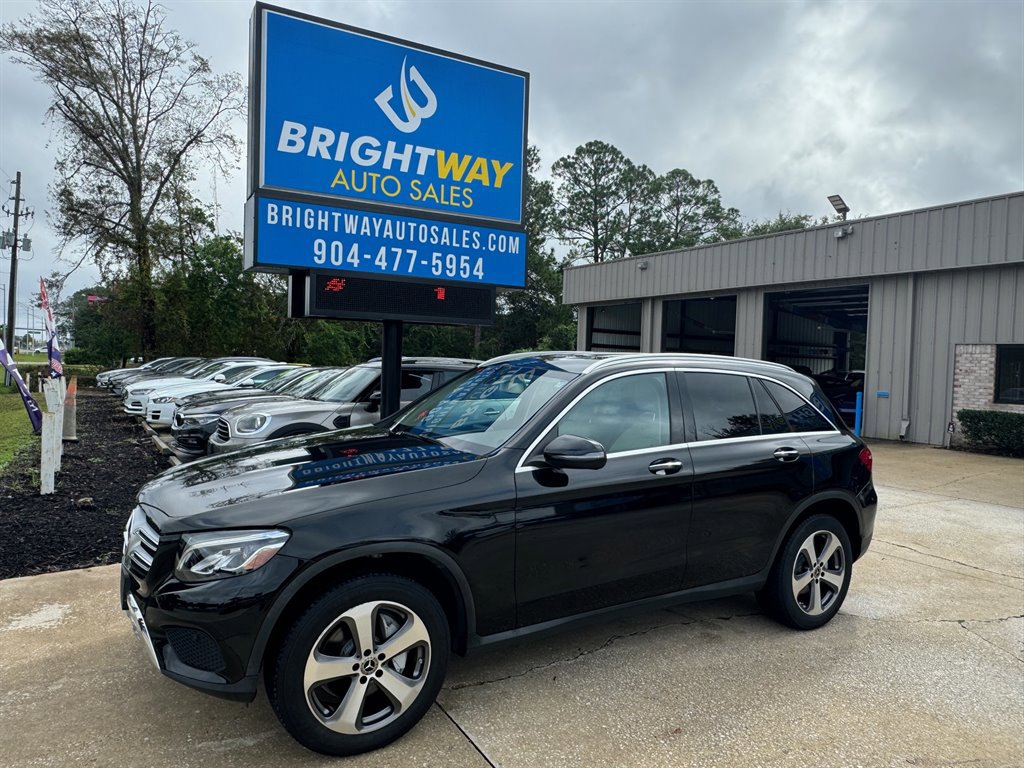 Used 2018 Mercedes-Benz GLC 300 w/ Premium Package image 1