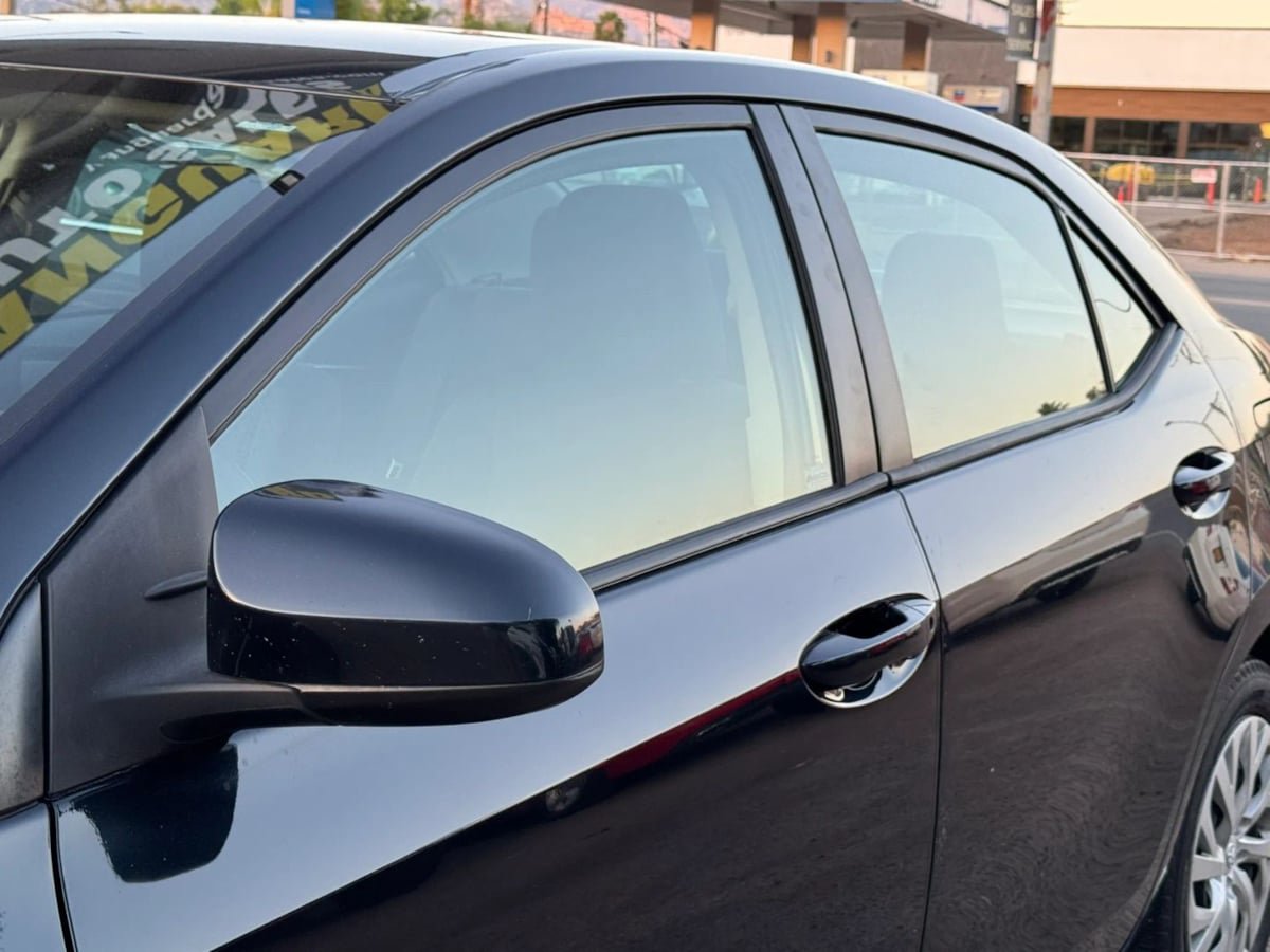 Used 2019 Toyota Corolla LE w/ Carpet Mat Package (TMS) FWD image 9