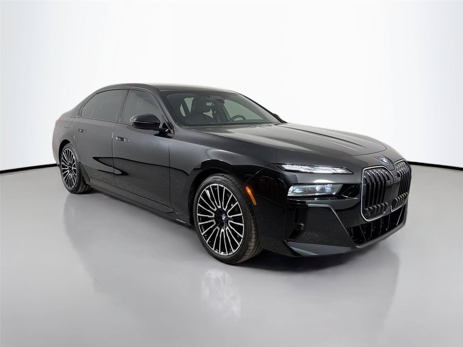 New 2026 BMW i7 xDrive60 w/ Executive Package AWD/4WD image 5