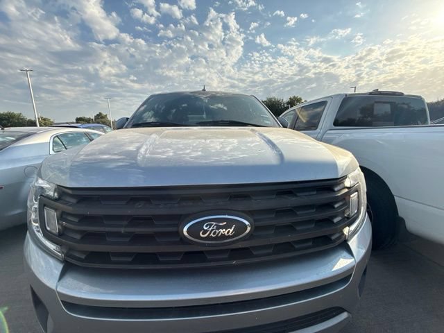 Used 2020 Ford Expedition XLT w/ Equipment Group 202A RWD image 2