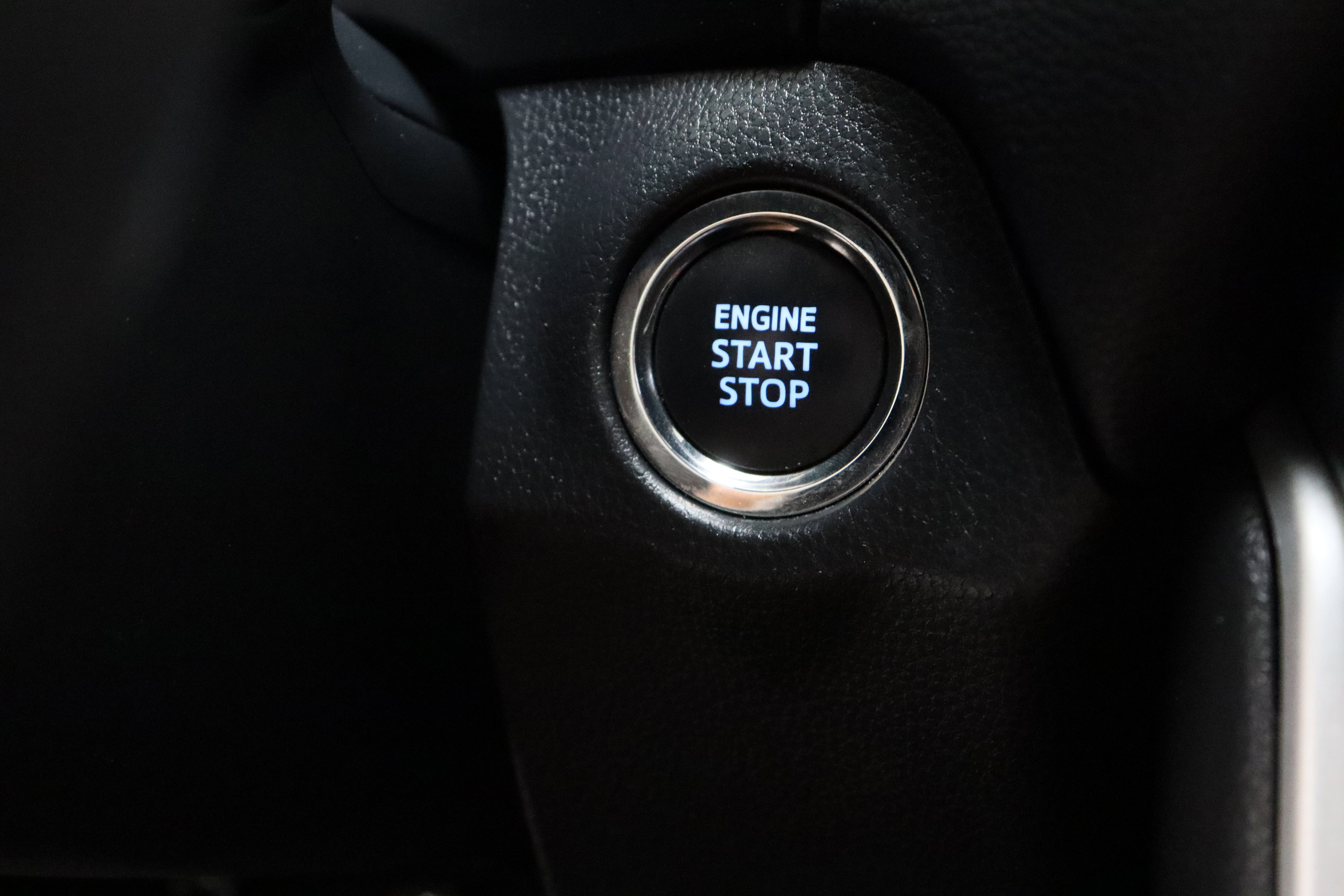 Certified 2022 Toyota RAV4 Limited FWD image 18