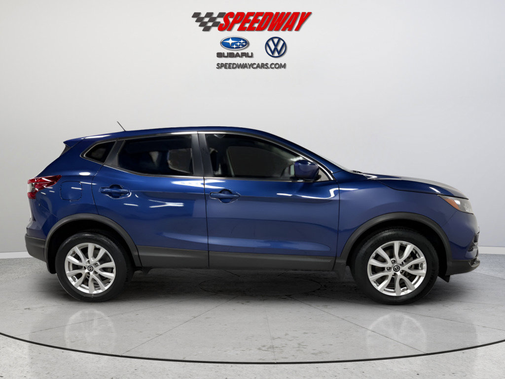 Used 2022 Nissan Rogue Sport S image 8