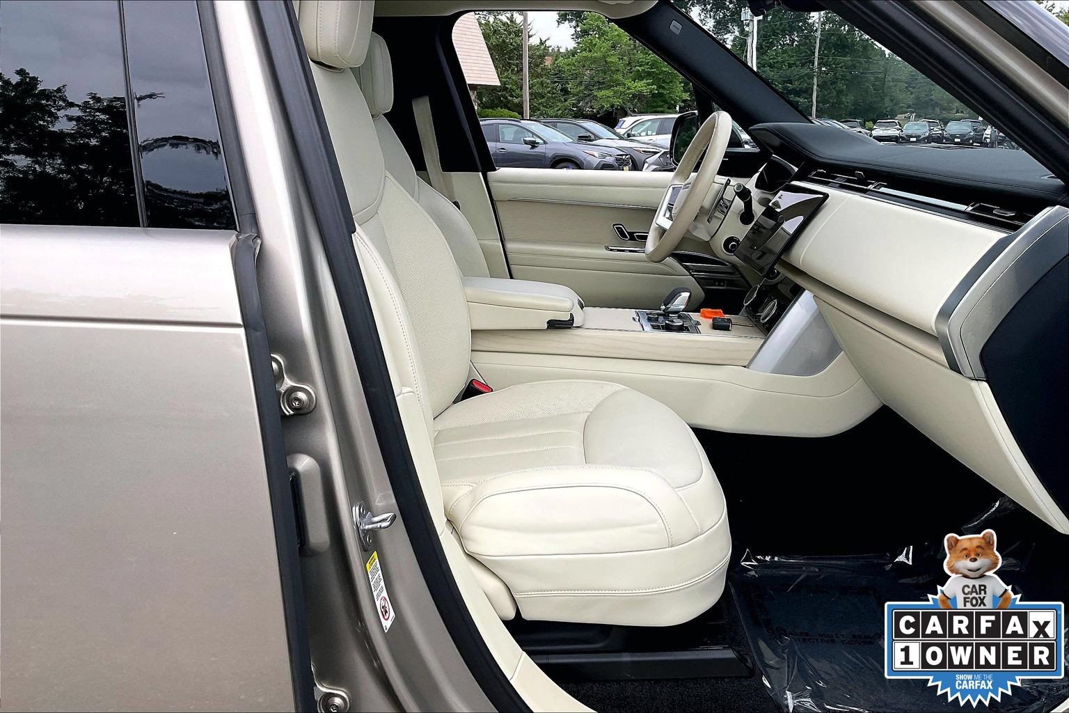 Used 2023 Land Rover Range Rover SE AWD/4WD image 7