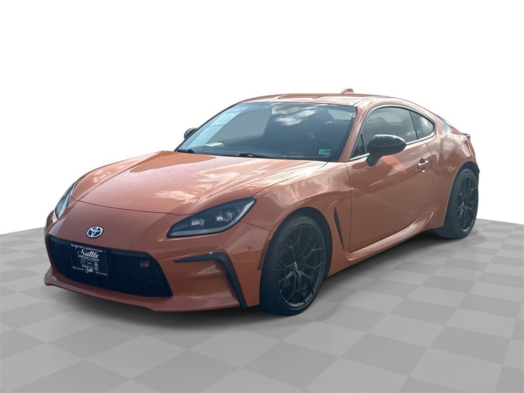 Used 2023 Toyota GR86 10th Anniversary SE image 1
