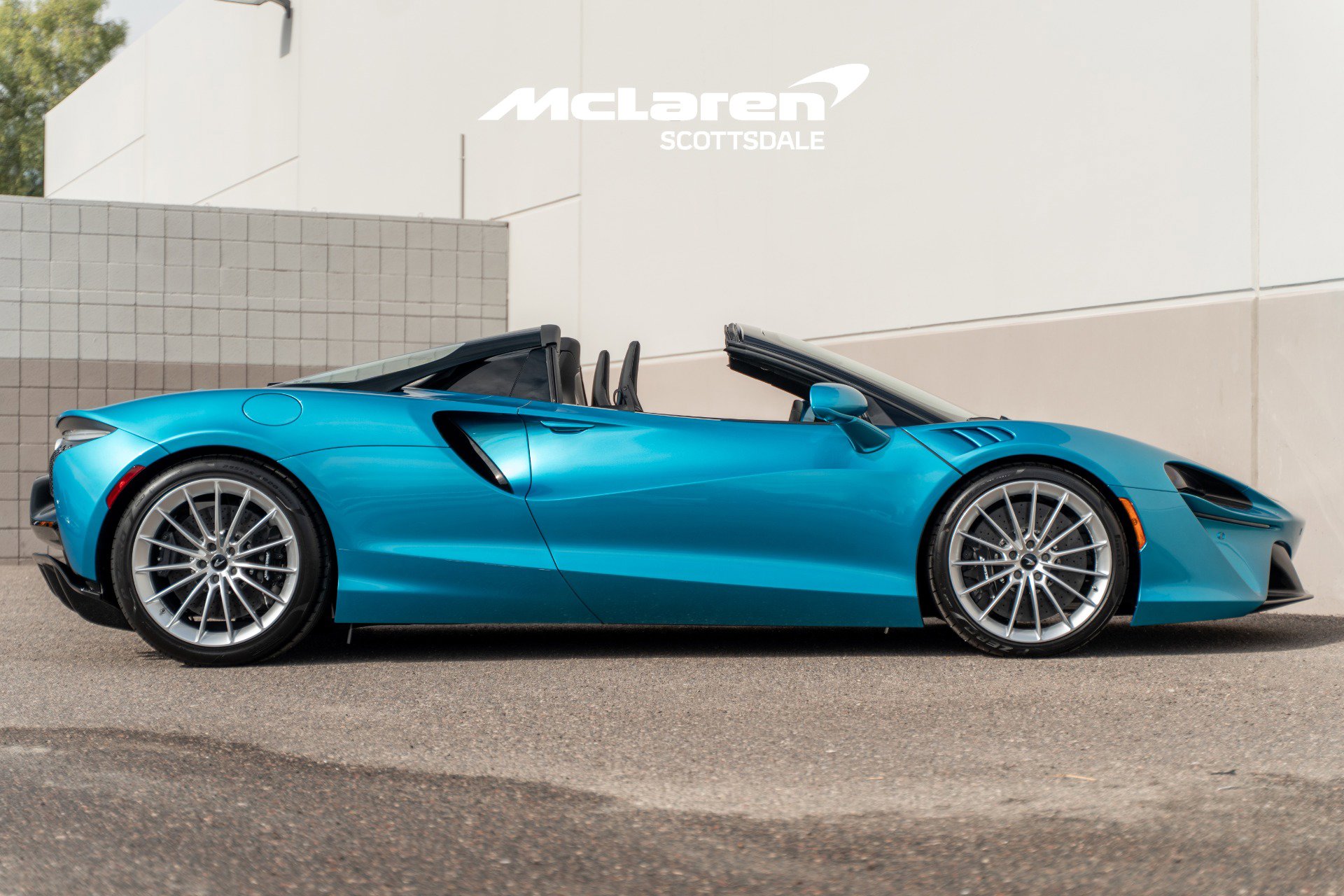 New 2026 McLaren Artura Spider image 8