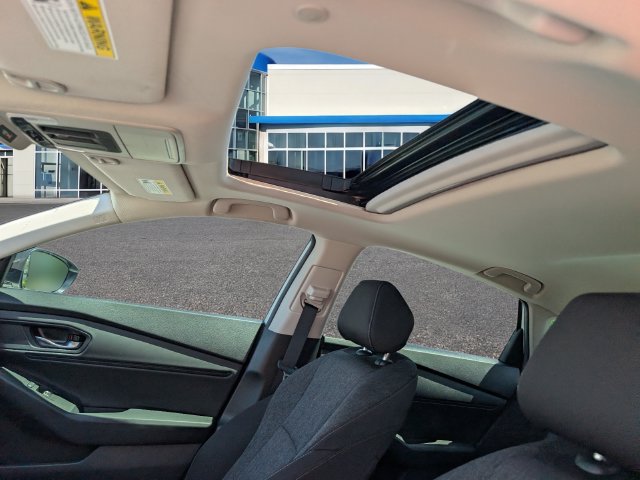 Used 2025 Honda Accord SE image 18