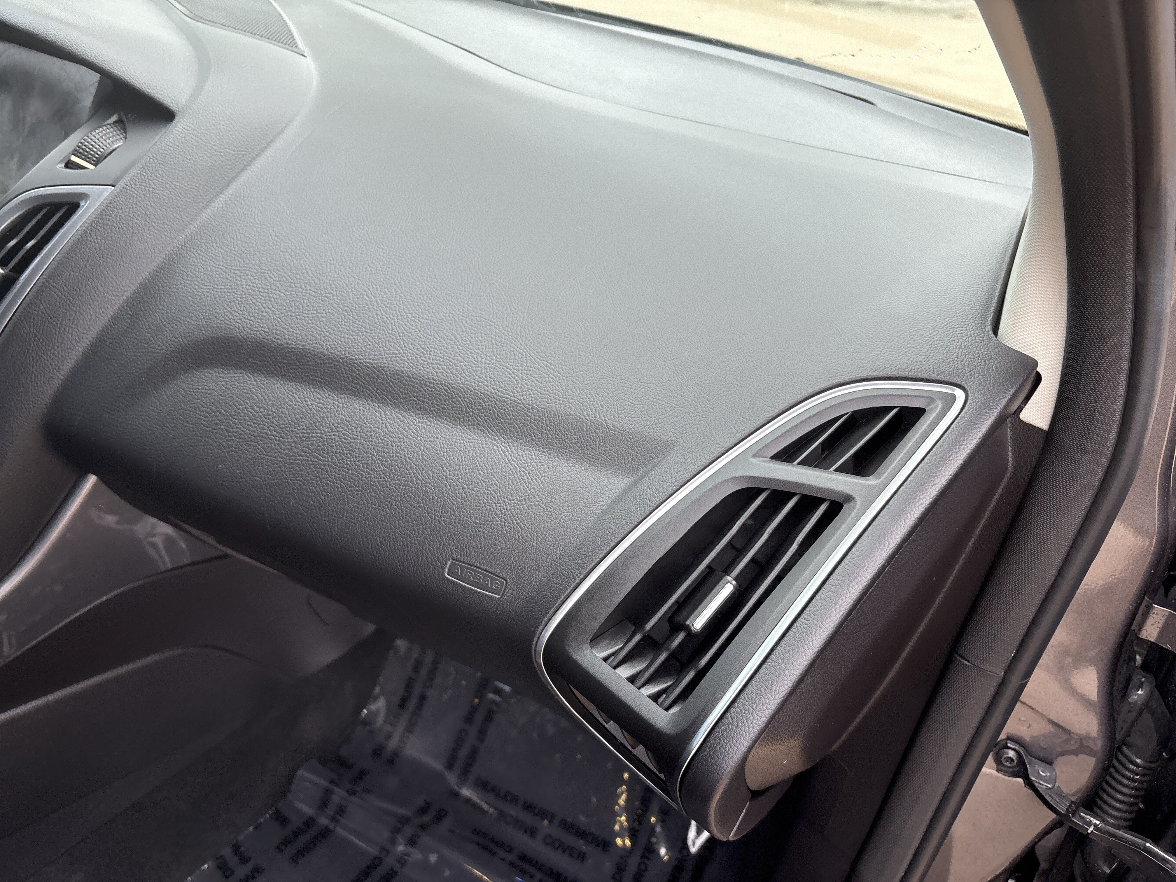 Used 2013 Ford Focus Titanium w/ Titanium Handling Pkg FWD image 21