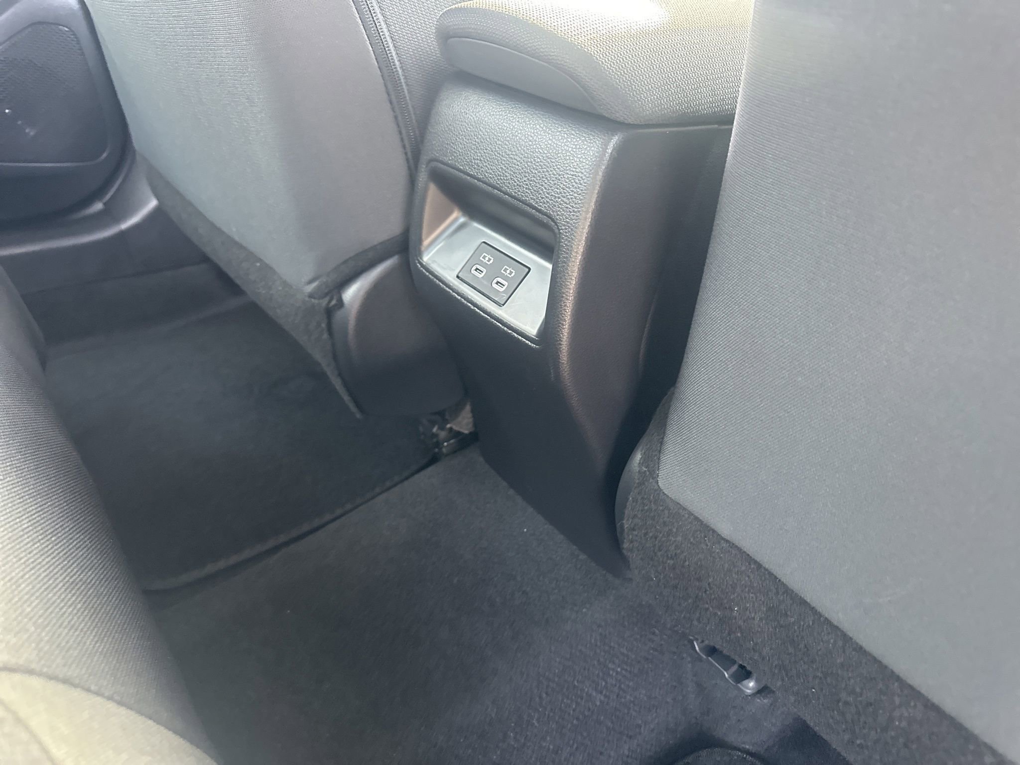 Used 2025 Toyota Corolla LE image 13