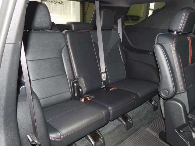 Used 2024 Chevrolet Traverse RS w/ LPO, Floor Liner Package image 51