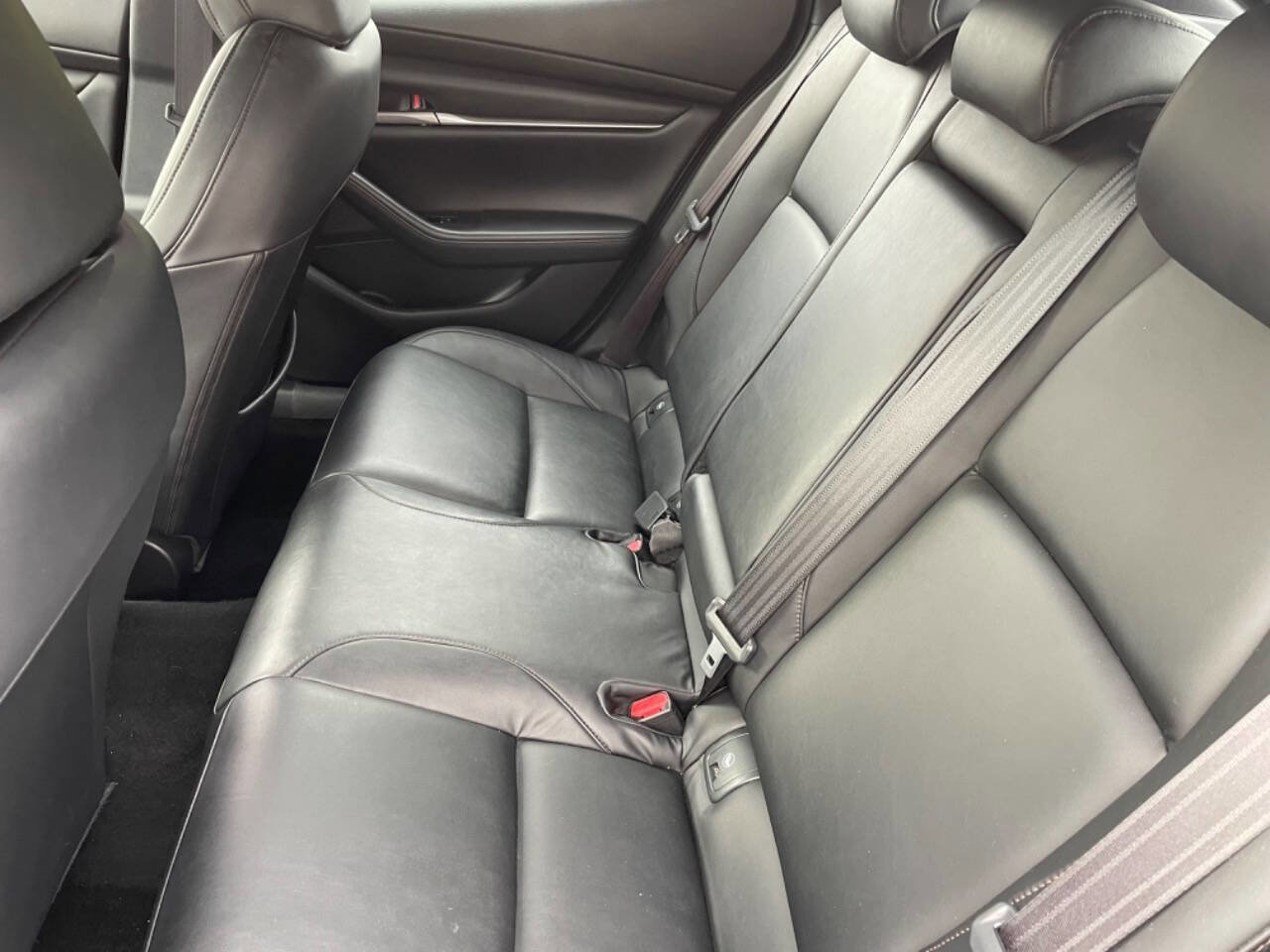 Used 2021 MAZDA MAZDA3 s image 17