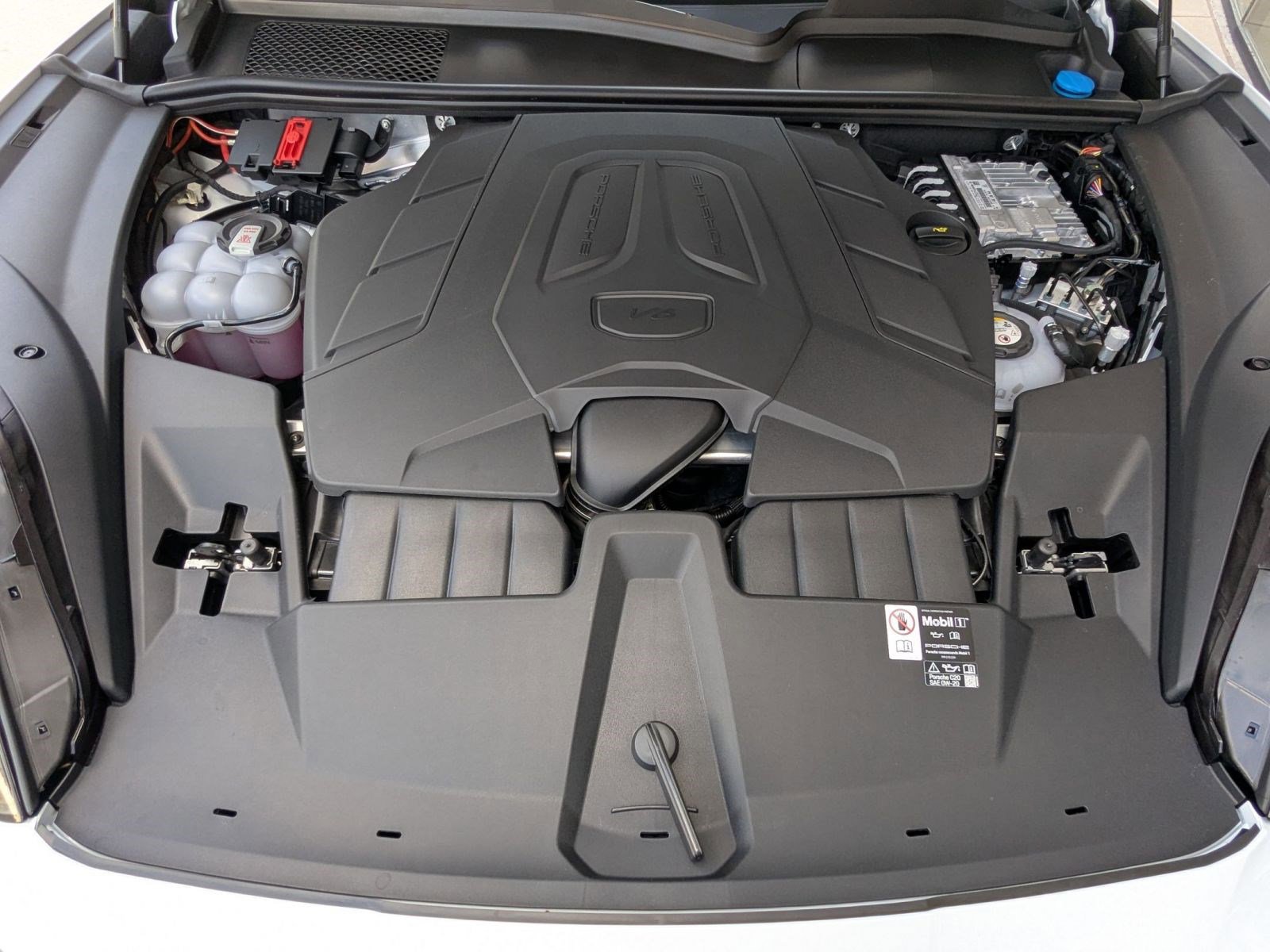 New 2026 Porsche Cayenne S image 28