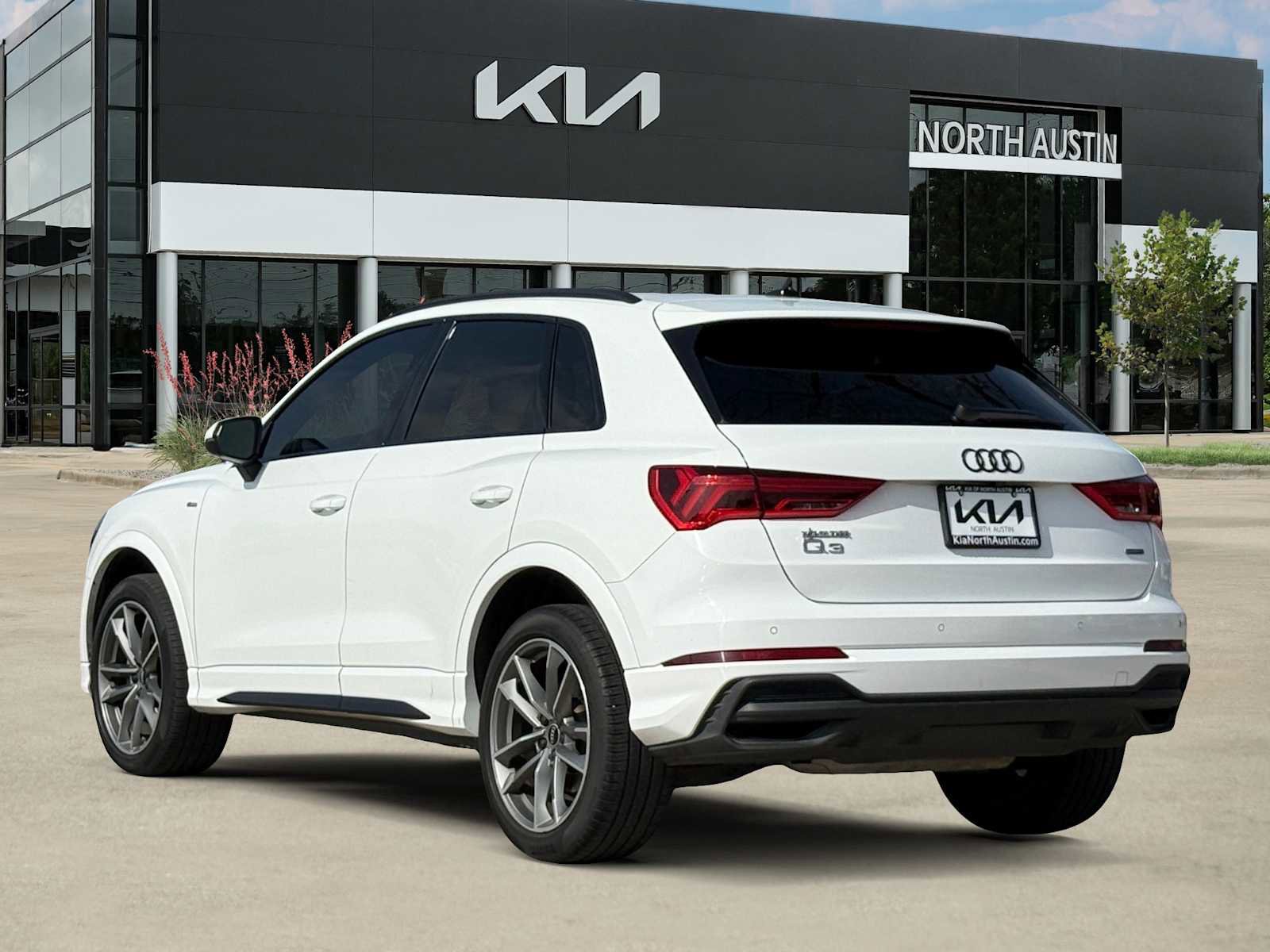 Used 2022 Audi Q3 2.0T Premium image 8