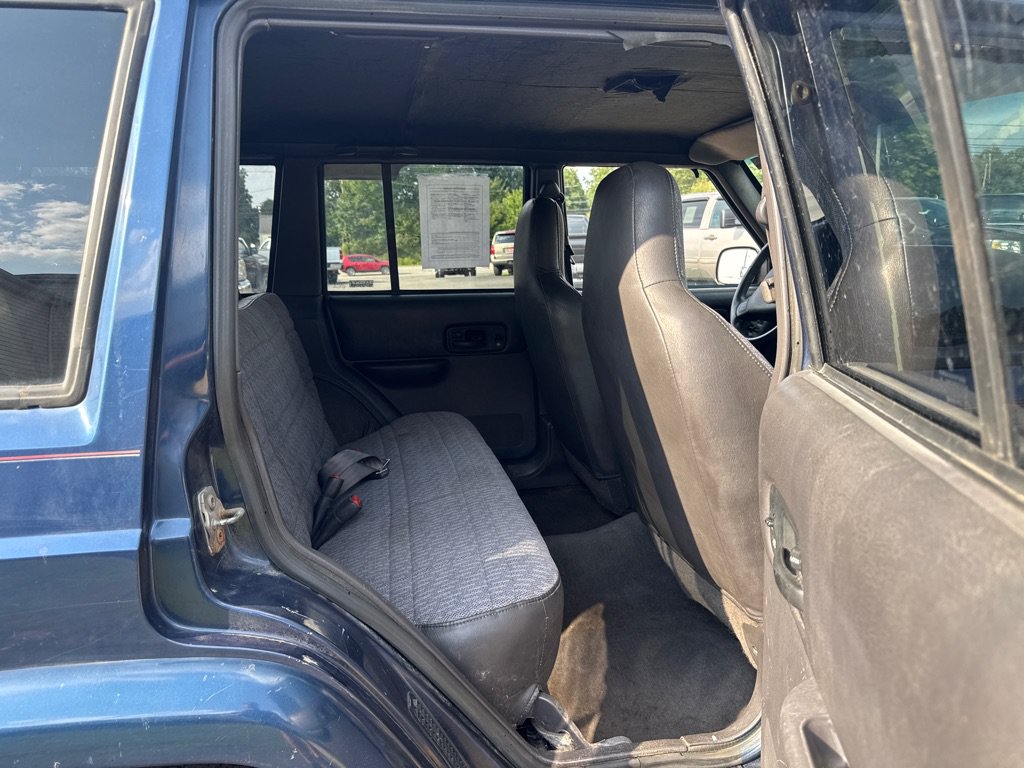Used 2000 Jeep Cherokee Sport AWD/4WD image 14