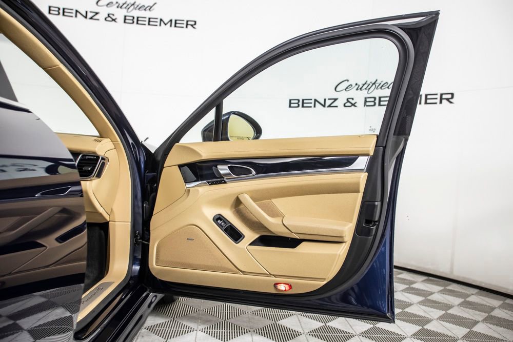 Used 2012 Porsche Panamera 4S image 19