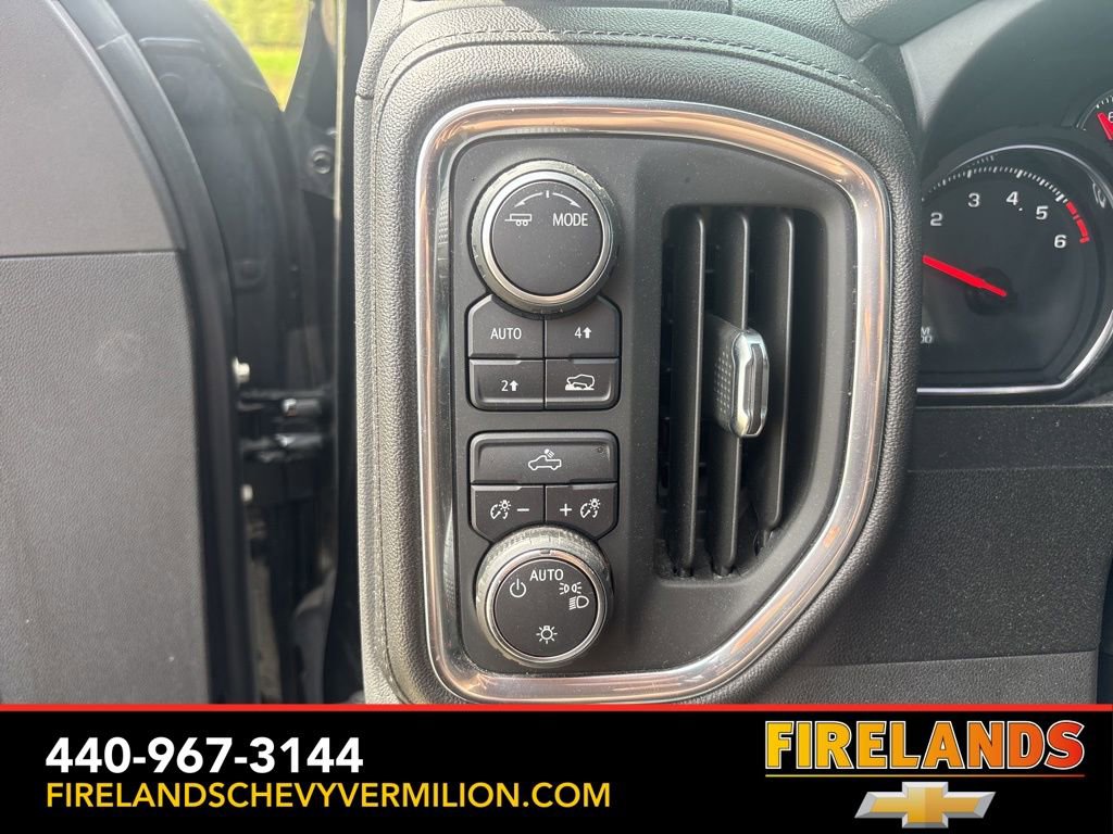 Used 2021 Chevrolet Silverado 1500 LT w/ Convenience Package II AWD/4WD image 15