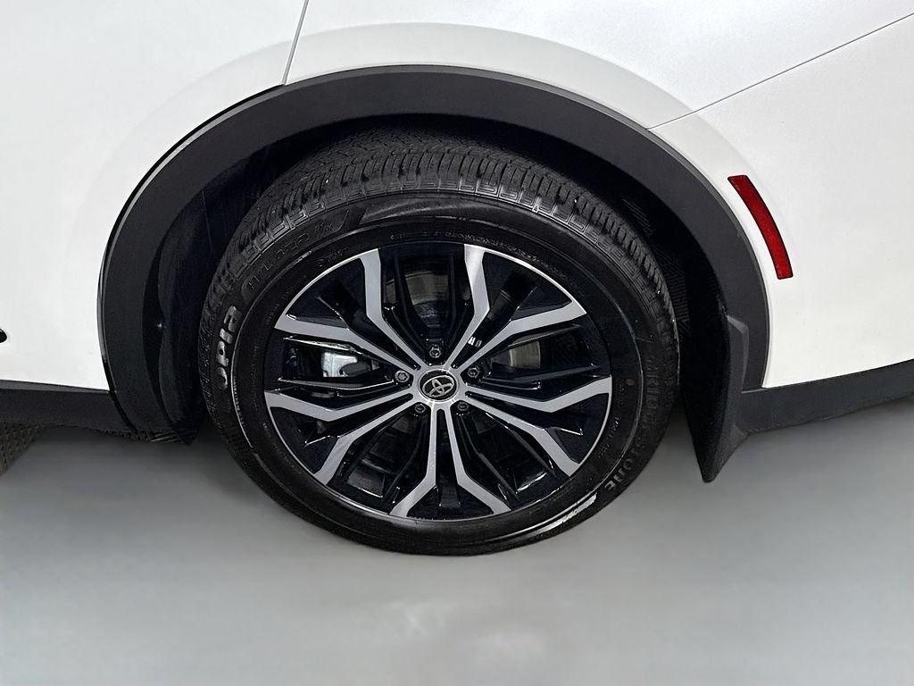 Certified 2026 Toyota Crown AWD/4WD image 37