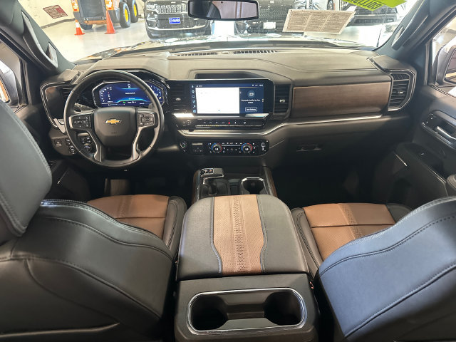 Certified 2023 Chevrolet Silverado 1500 High Country AWD/4WD image 37