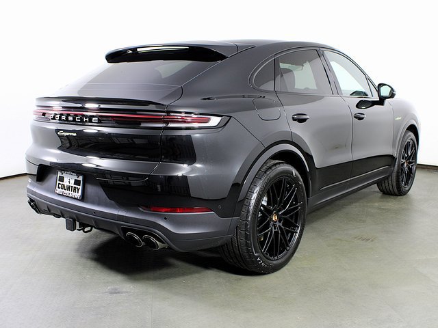 New 2026 Porsche Cayenne E-Hybrid Coupe AWD/4WD image 7