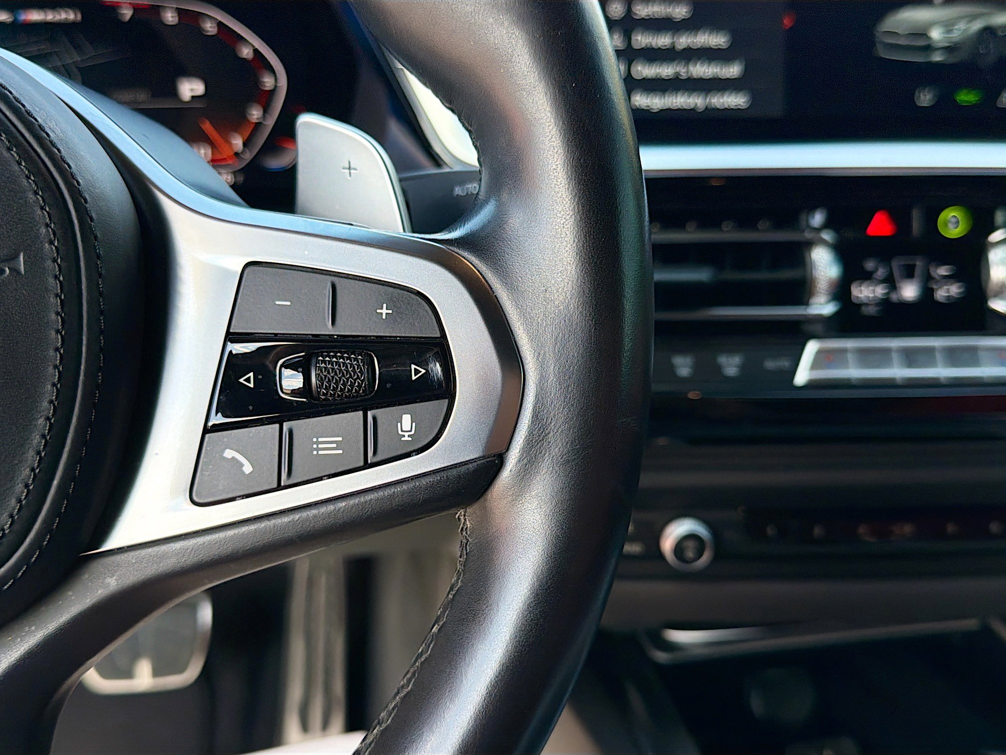 Used 2023 BMW Z4 M40i w/ Premium Package image 34