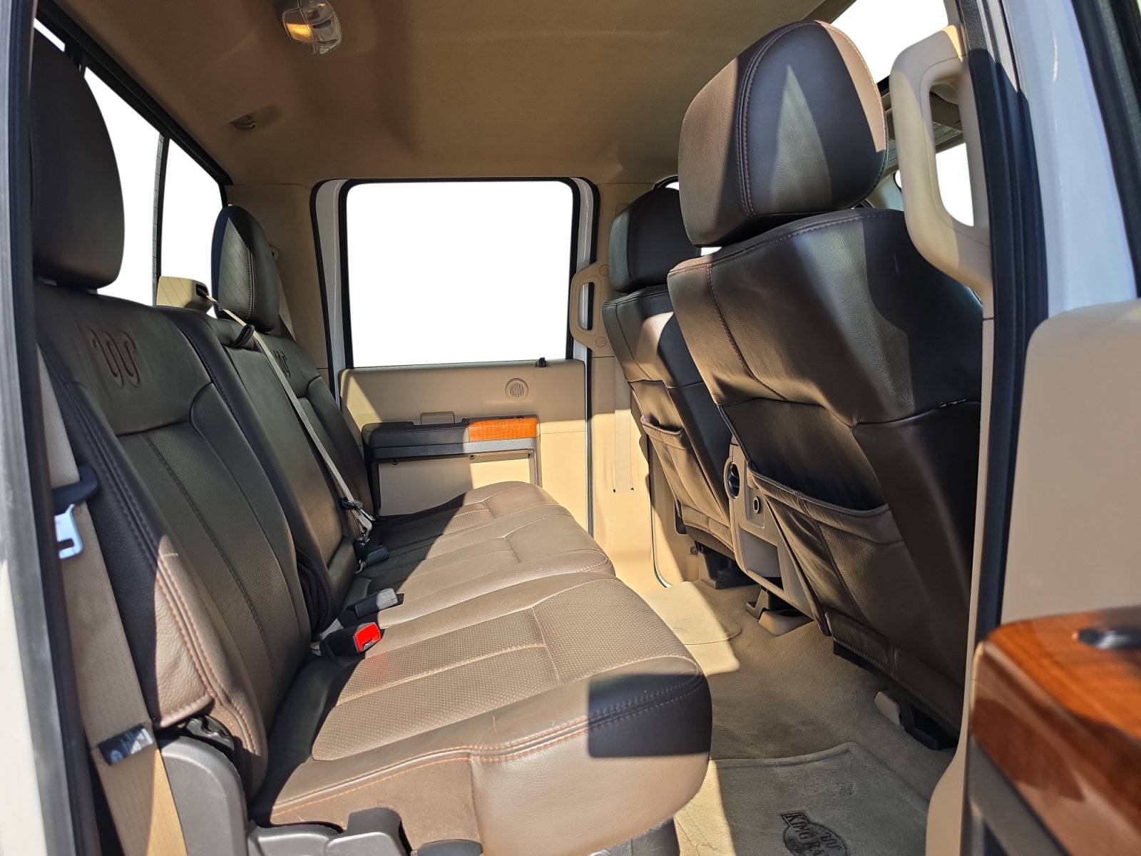 Used 2016 Ford F350 King Ranch w/ FX4 Off-Road Package AWD/4WD image 31