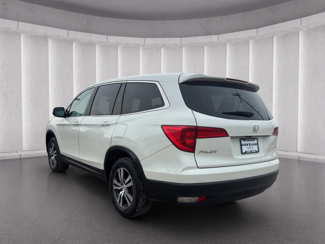 Used 2017 Honda Pilot EX-L image 3
