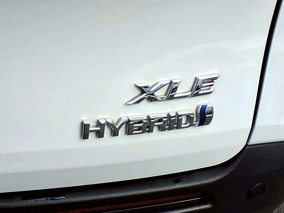 Certified 2022 Toyota Sienna XLE w/ XLE Plus Package image 10