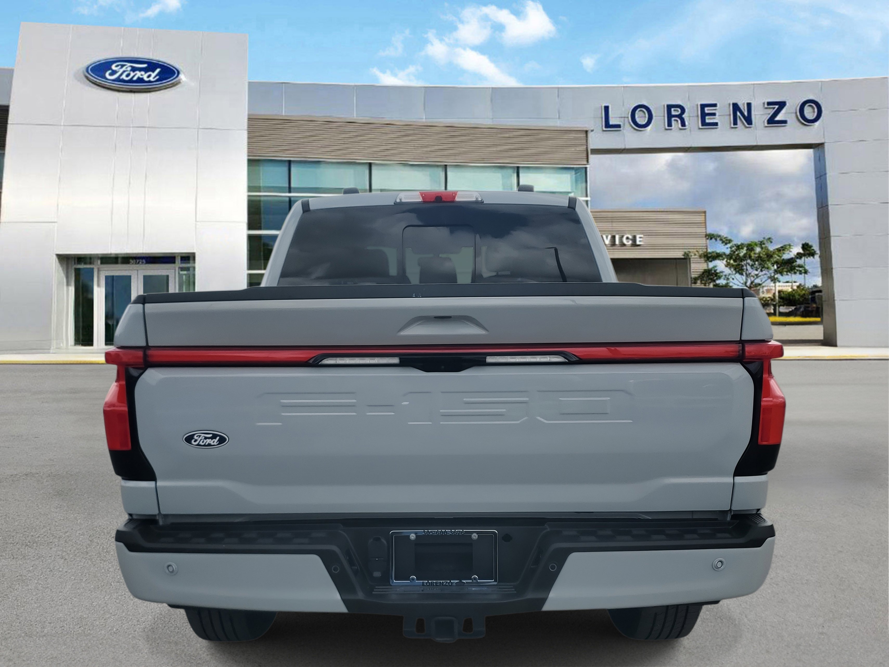 Used 2024 Ford F150 Lightning Lariat image 6