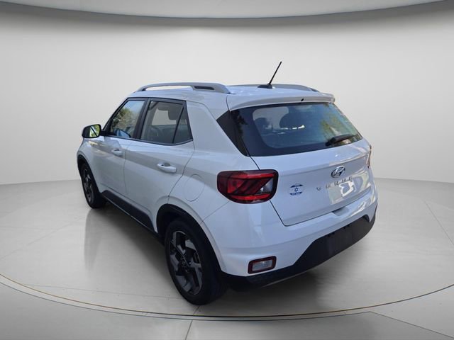 Used 2023 Hyundai Venue SEL w/ Cargo Package FWD image 6