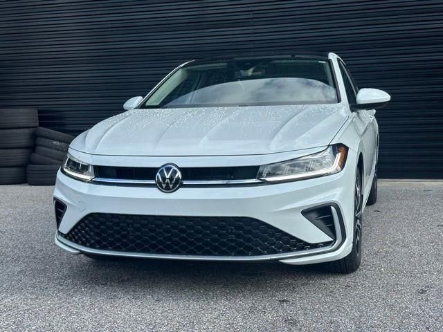New 2025 Volkswagen Jetta SE FWD image 5