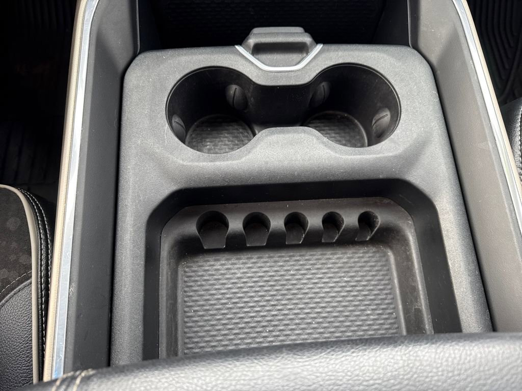 Used 2024 RAM 3500 Laramie image 23