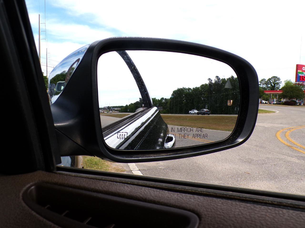 Used 2013 Chrysler 300 C w/ Beats Audio Group RWD image 25