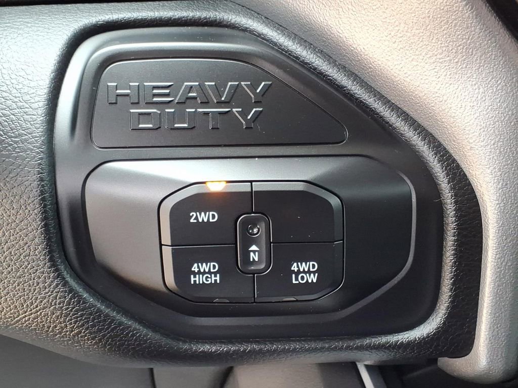 Used 2025 RAM 3500 Laramie AWD/4WD image 21