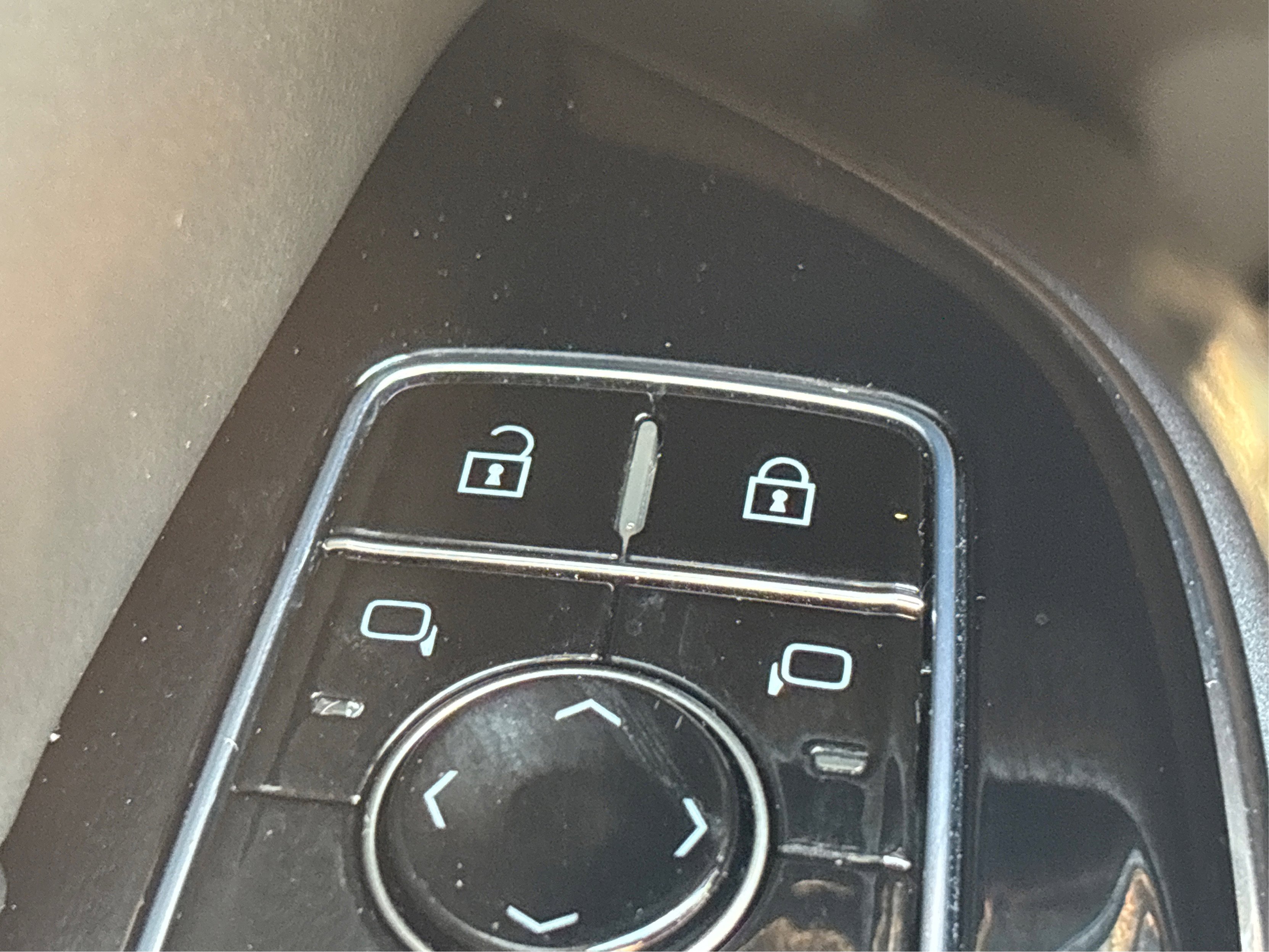 Used 2024 Cadillac Lyriq Luxury image 55