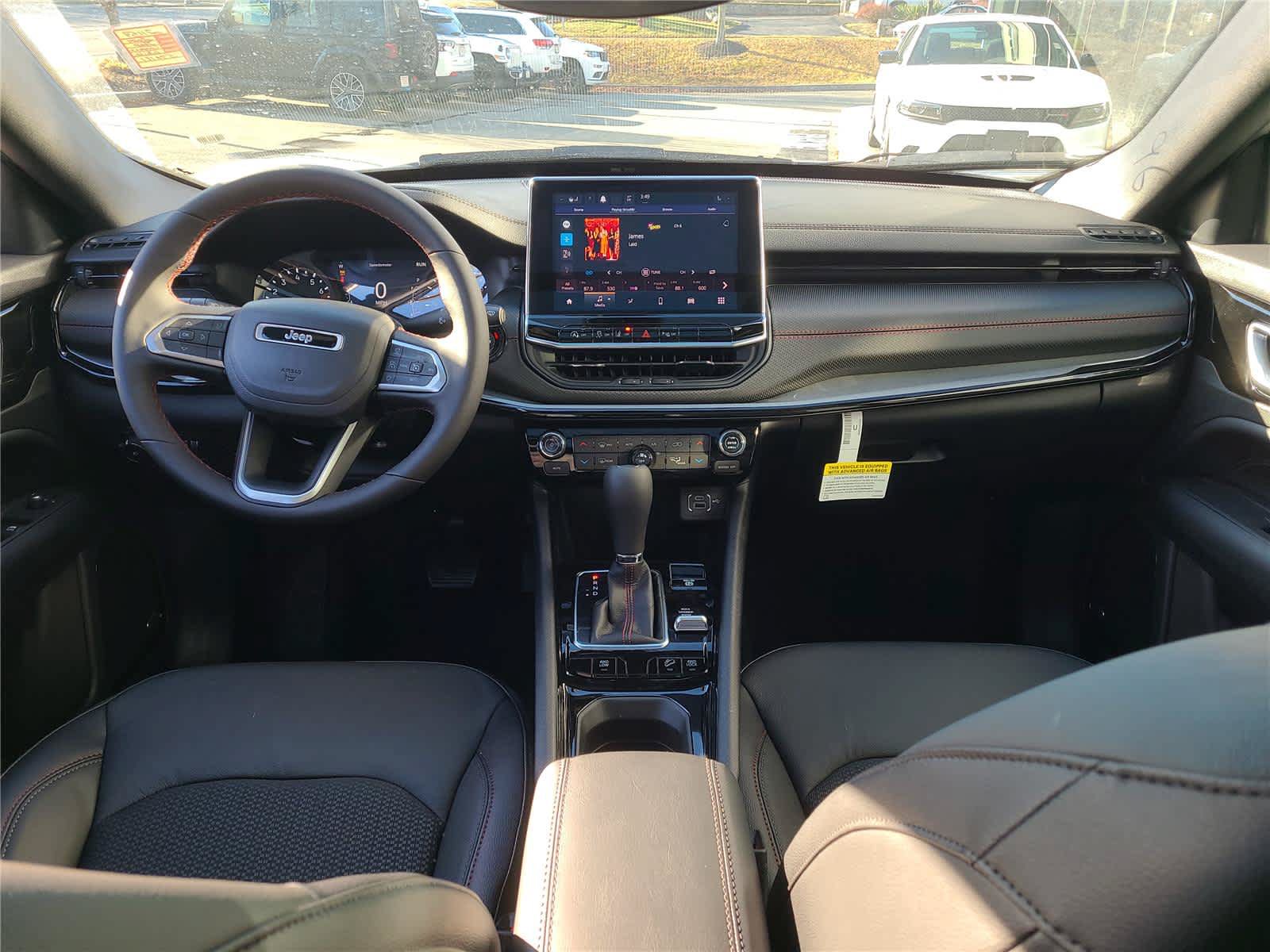 New 2024 Jeep Compass Trailhawk w/ Sun and Sound Group AWD/4WD image 43