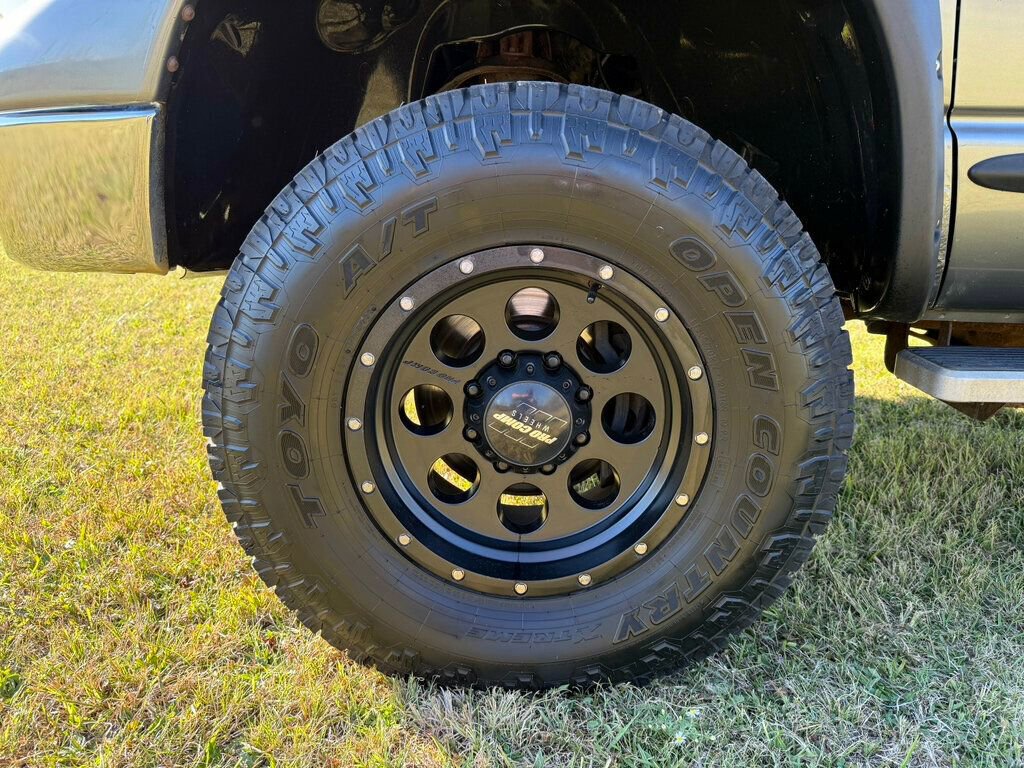 Used 2005 Dodge Ram 2500 Truck SLT image 13