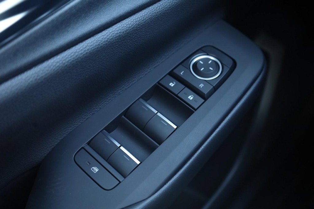 New 2026 Toyota Prius Plug-In Hybrid image 19