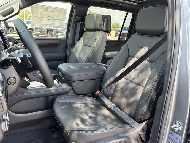 New 2026 GMC Yukon XL Denali w/ Denali Reserve Package image 20