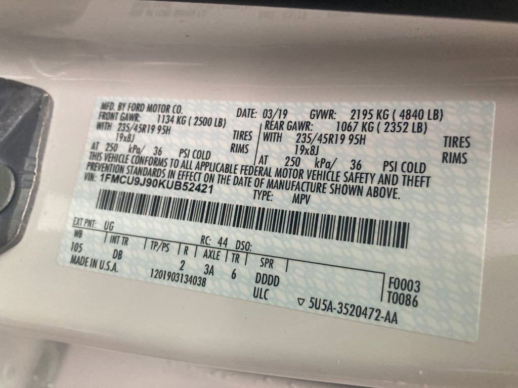 Used 2019 Ford Escape Titanium image 34