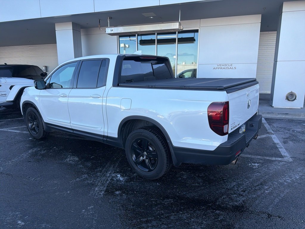 Used 2021 Honda Ridgeline Black Edition image 3